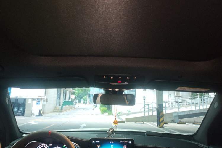 Used Mercedes-Benz GLC 2021 GLC 260 L 4MATIC Dynamic Edition Headliner