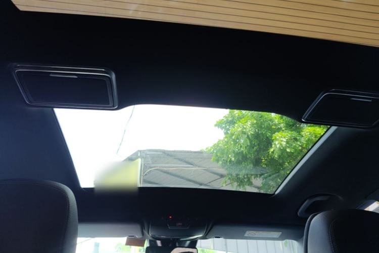 Used Mercedes-Benz GLC 2021 GLC 300 L 4MATIC Dynamic Model Headliner