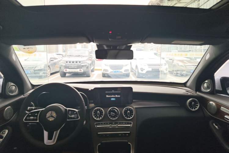 Used Mercedes-Benz GLC 2021 GLC 300 L 4MATIC Dynamic Model Headliner