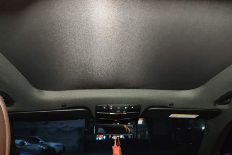 Used Mercedes-Benz GLC 2021 GLC 260 L 4MATIC Dynamic Edition Headliner