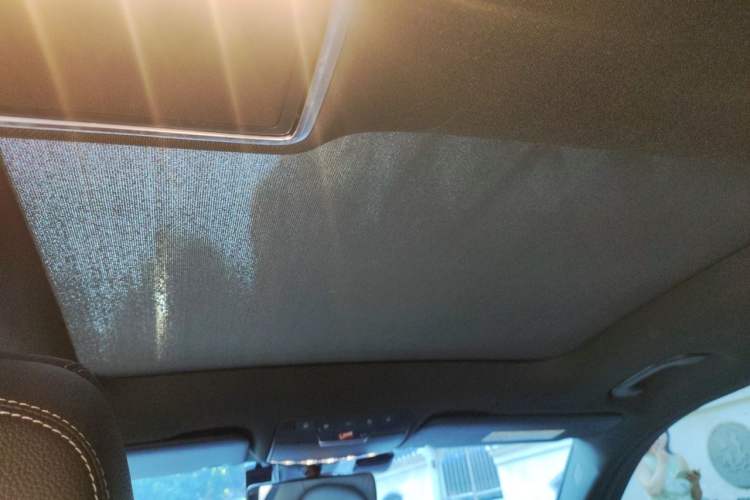 Used Mercedes-Benz GLC 2021 GLC 260 L 4MATIC Dynamic Edition Headliner