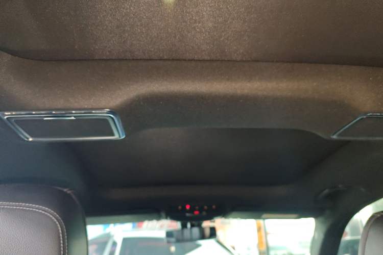 Used Mercedes-Benz GLC 2021 GLC 260 L 4MATIC Dynamic Edition Headliner