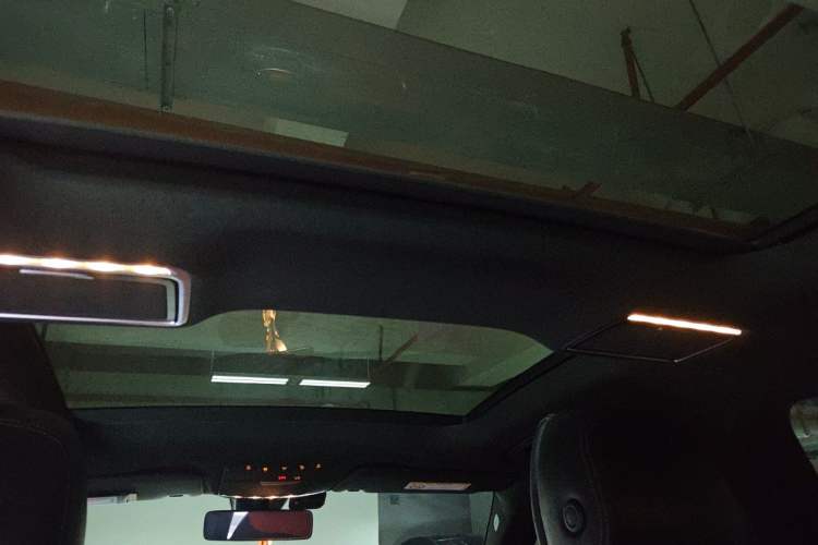 Used Mercedes-Benz GLC 2021 GLC 260 L 4MATIC Dynamic Edition Headliner