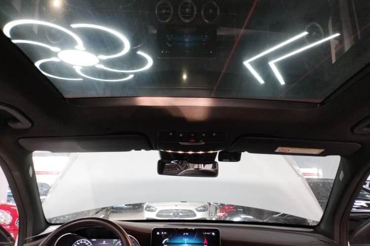 Used Mercedes-Benz GLC 2021 GLC 300 L 4MATIC Dynamic Model Headliner