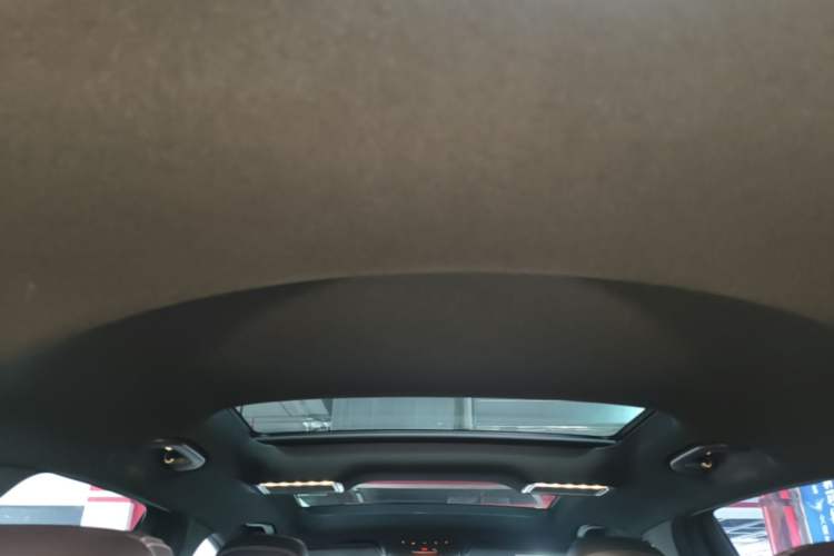 Used Mercedes-Benz GLC 2021 GLC 260 L 4MATIC Dynamic Edition Headliner