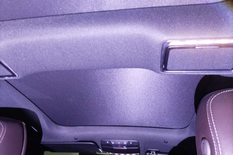 Used Mercedes-Benz GLC 2021 GLC 260 L 4MATIC Dynamic Edition Headliner