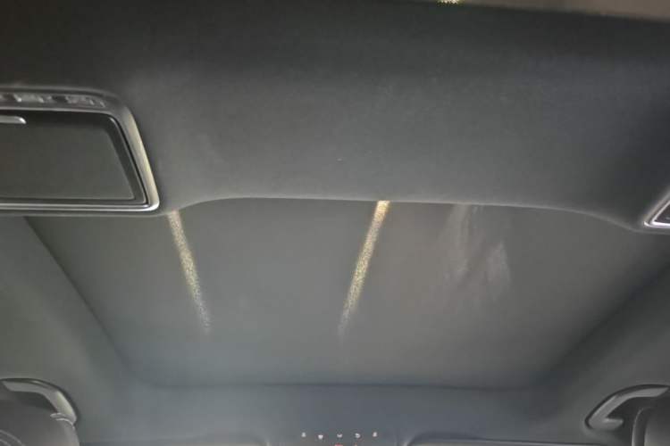 Used Mercedes-Benz GLC 2021 GLC 260 L 4MATIC Dynamic Edition Headliner
