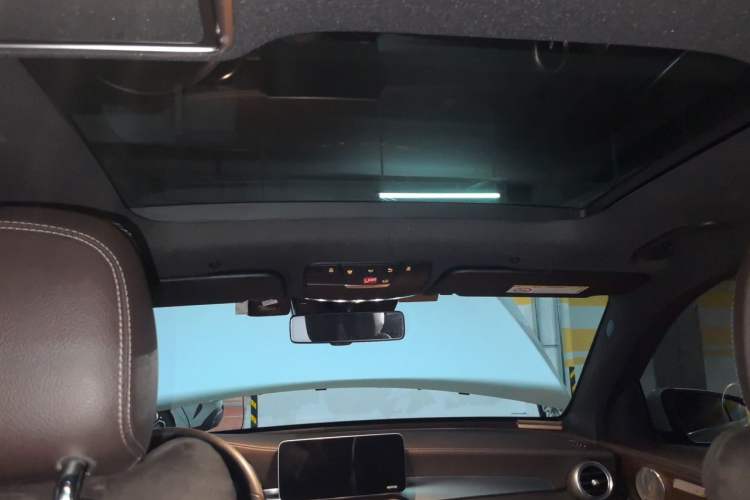 Used Mercedes-Benz GLC 2021 GLC 300 L 4MATIC Dynamic Model Headliner