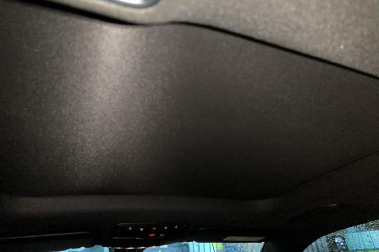 Used Mercedes-Benz GLC 2021 GLC 260 L 4MATIC Dynamic Edition Headliner