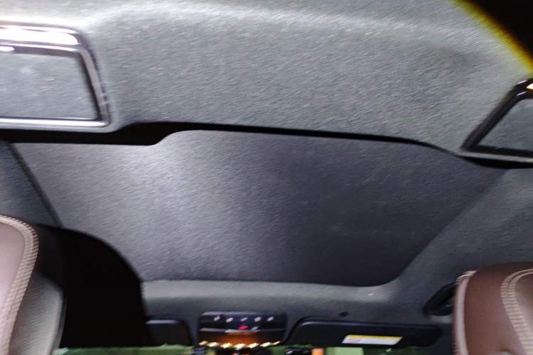 Used Mercedes-Benz GLC 2021 GLC 260 L 4MATIC Dynamic Edition Headliner