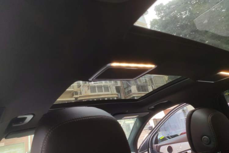 Used Mercedes-Benz GLC 2021 GLC 260 L 4MATIC Dynamic Edition Headliner