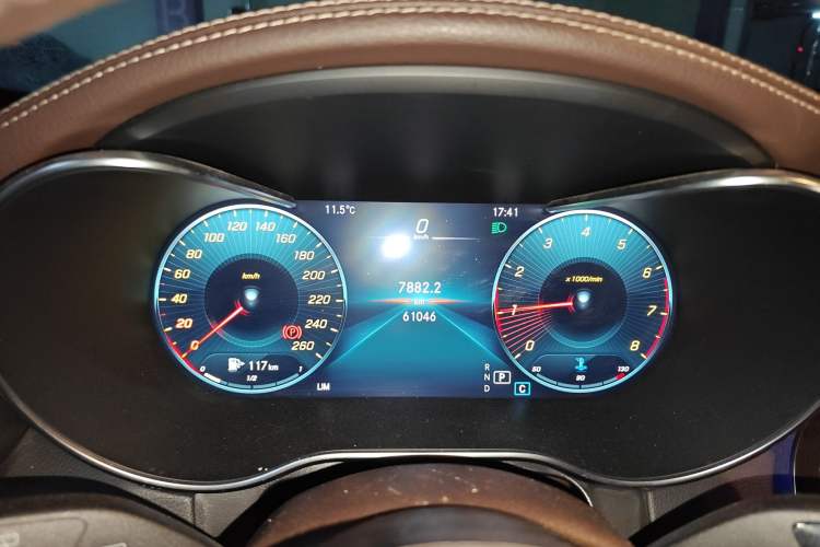 Used Mercedes-Benz GLC 2021 GLC 260 L 4MATIC Luxury Model Instrument Cluster