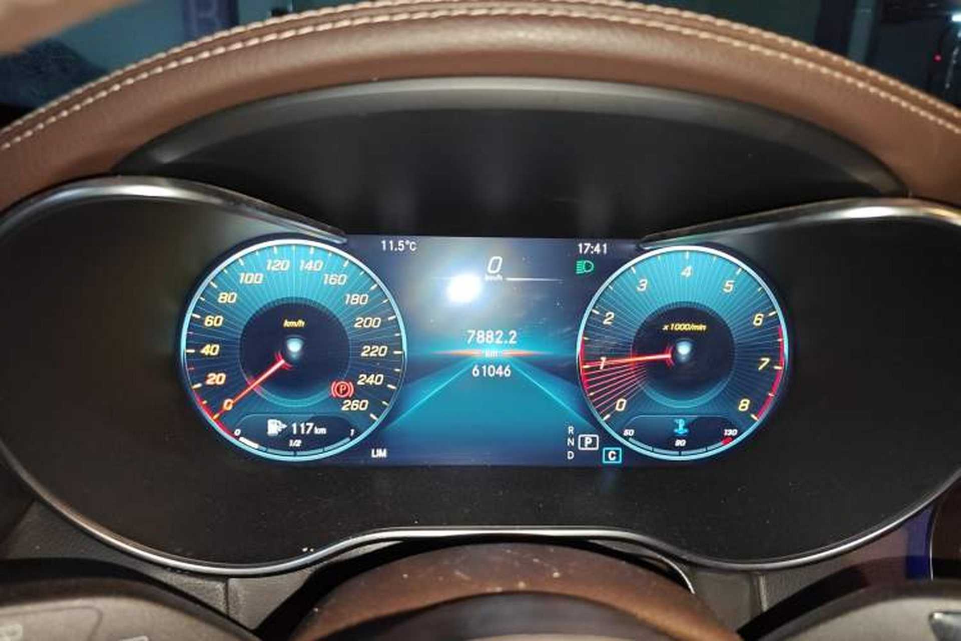 Used Mercedes-Benz GLC 2021 GLC 260 L 4MATIC Luxury Model Instrument Cluster
