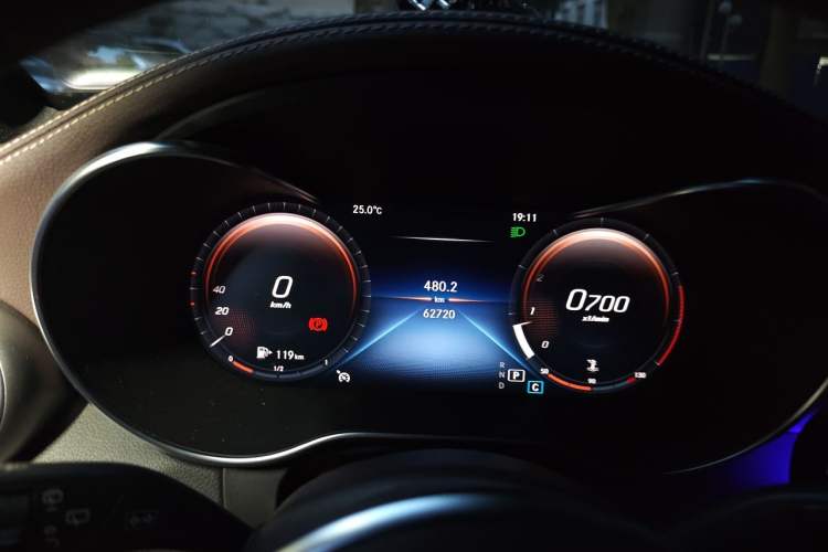 Used Mercedes-Benz GLC 2021 GLC 260 L 4MATIC Dynamic Edition Instrument Cluster