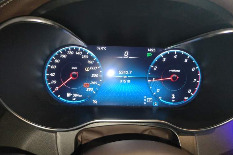 Used Mercedes-Benz GLC 2021 GLC 260 L 4MATIC Luxury Model Instrument Cluster