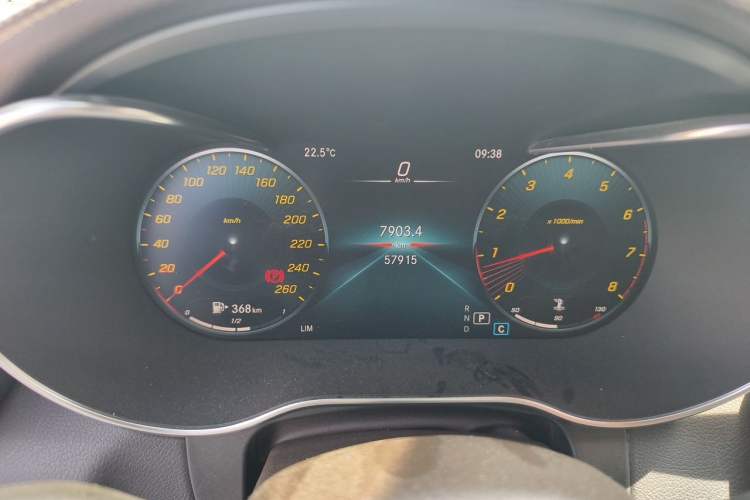 Used Mercedes-Benz GLC 2021 GLC 260 L 4MATIC Luxury Model Instrument Cluster