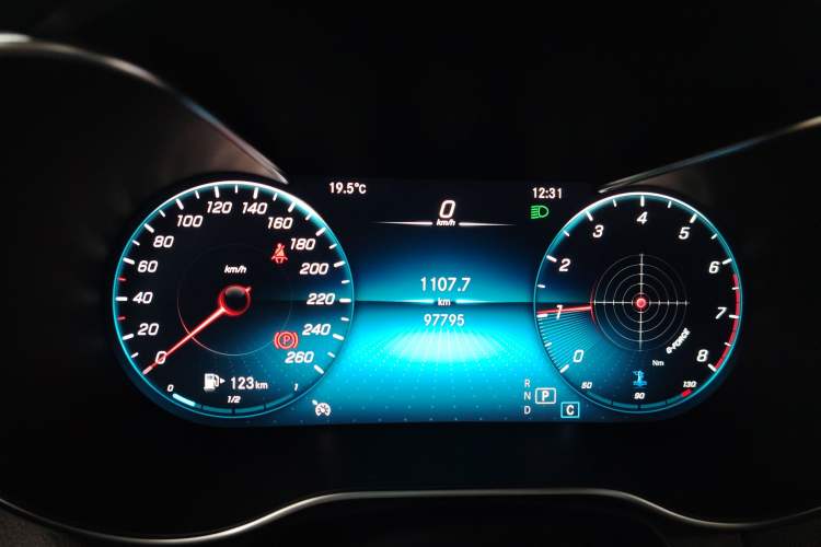Used Mercedes-Benz GLC 2021 GLC 260 L 4MATIC Dynamic Edition Instrument Cluster
