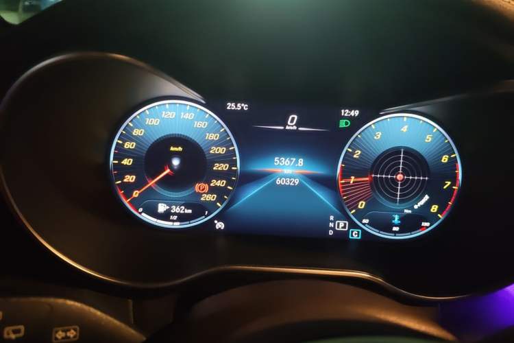 Used Mercedes-Benz GLC 2021 GLC 260 L 4MATIC Luxury Model Instrument Cluster