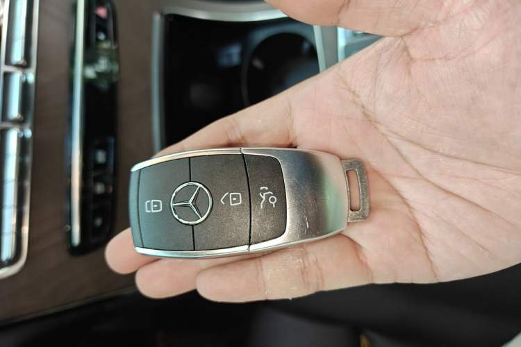 Used Mercedes-Benz GLC 2021 GLC 260 L 4MATIC Luxury Model Interior 1