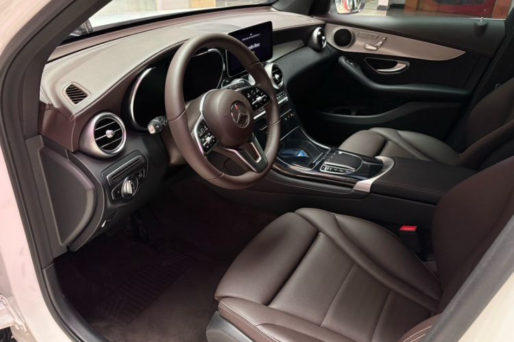 Used Mercedes-Benz GLC 2021 GLC 260 L 4MATIC Dynamic Edition Interior 2