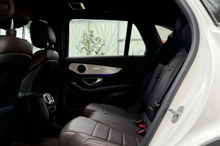 Used Mercedes-Benz GLC 2021 GLC 260 L 4MATIC Dynamic Edition Interior 2