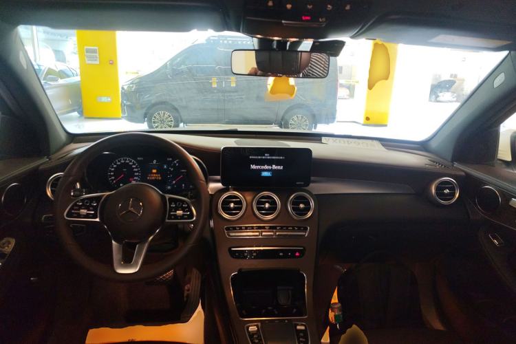 Used Mercedes-Benz GLC 2021 GLC 260 L 4MATIC Luxury Model Interior 2