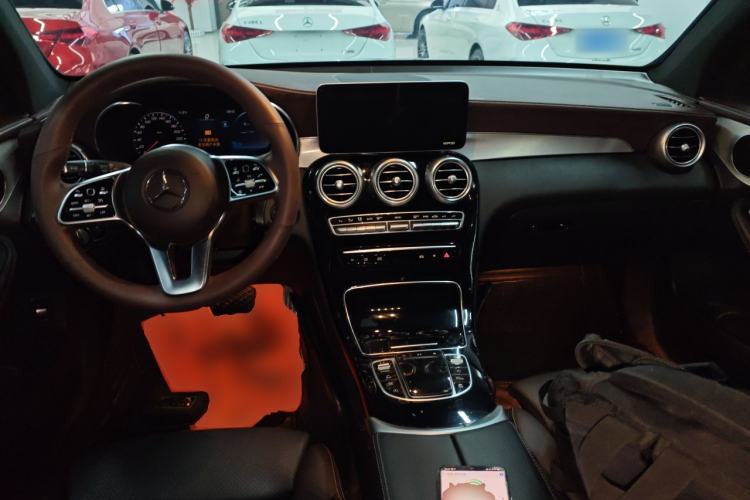 Used Mercedes-Benz GLC 2021 GLC 260 L 4MATIC Dynamic Edition Interior 2