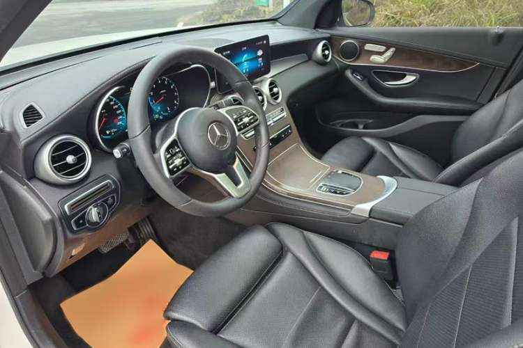 Used Mercedes-Benz GLC 2021 GLC 260 L 4MATIC Luxury Model Interior 2