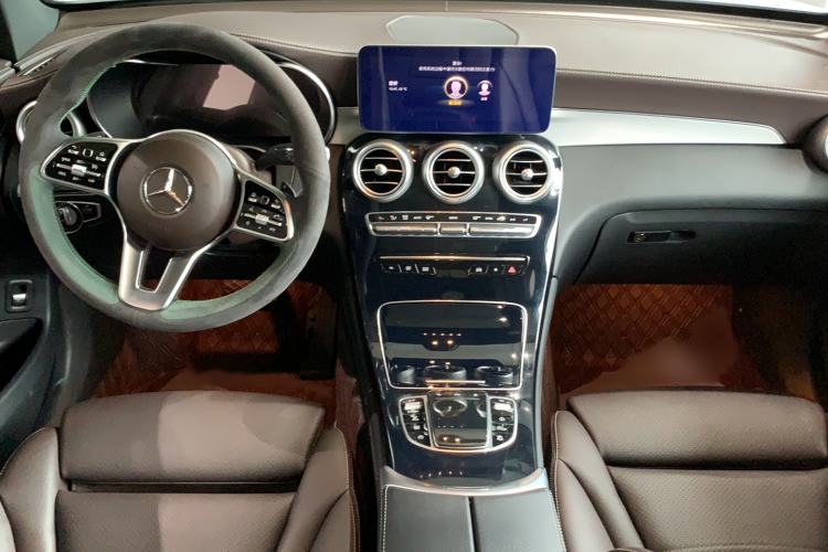 Used Mercedes-Benz GLC 2021 GLC 260 L 4MATIC Dynamic Edition Interior 3