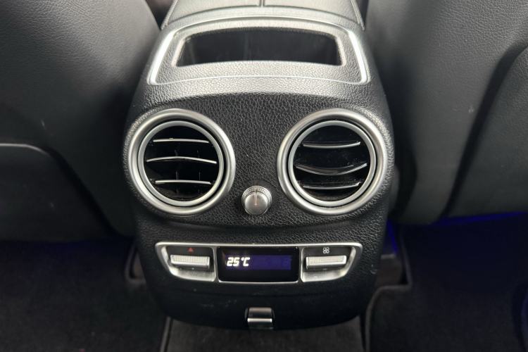 Used Mercedes-Benz GLC 2021 GLC 300 L 4MATIC Dynamic Model Interior 3