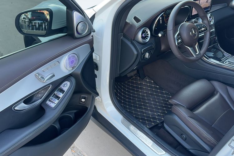 Used Mercedes-Benz GLC 2021 GLC 260 L 4MATIC Dynamic Edition Interior 3