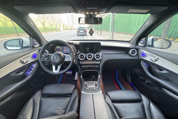Used Mercedes-Benz GLC 2021 GLC 260 L 4MATIC Dynamic Edition Interior 3