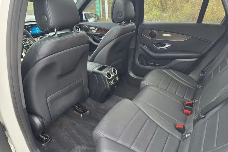 Used Mercedes-Benz GLC 2021 GLC 260 L 4MATIC Luxury Model Interior 3