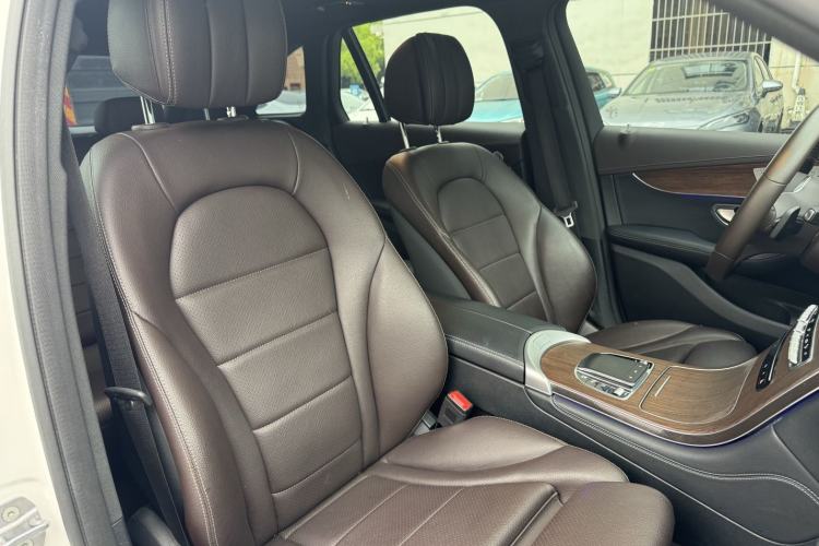 Used Mercedes-Benz GLC 2021 GLC 300 L 4MATIC Dynamic Model Interior 4