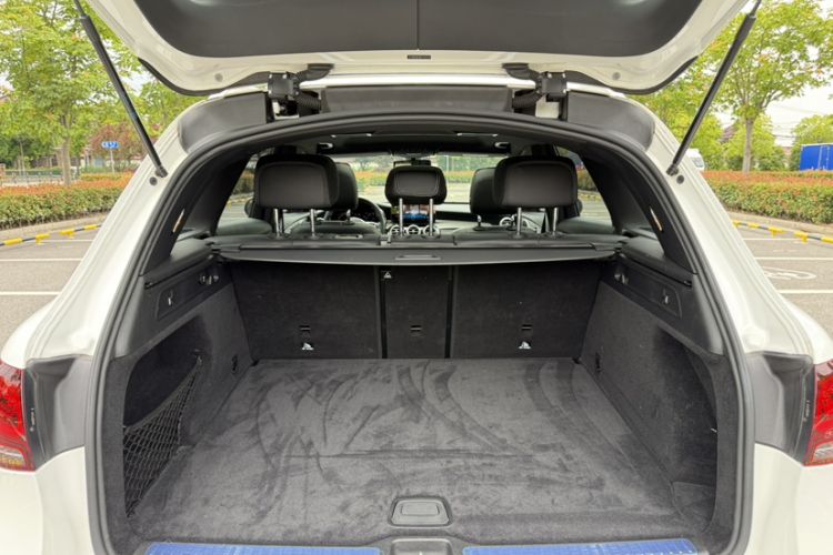 Used Mercedes-Benz GLC 2021 GLC 260 L 4MATIC Dynamic Edition Interior 4
