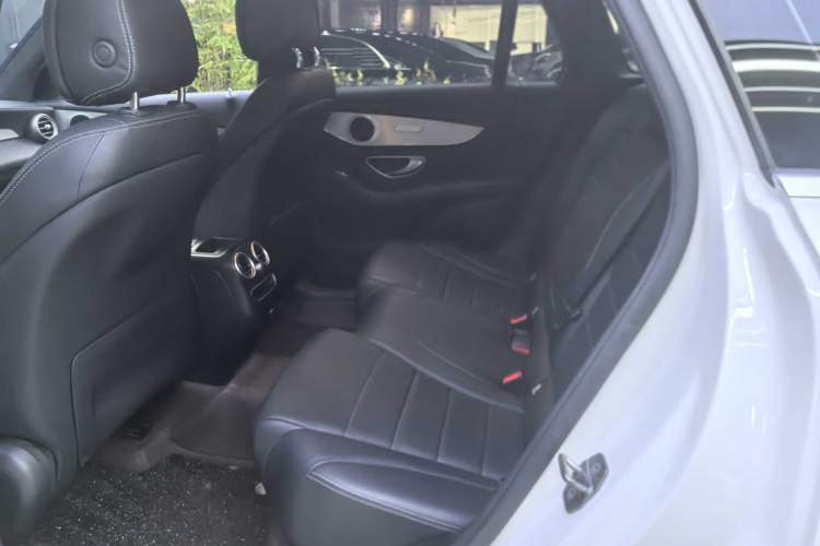 Used Mercedes-Benz GLC 2021 GLC 260 L 4MATIC Dynamic Edition Interior 4