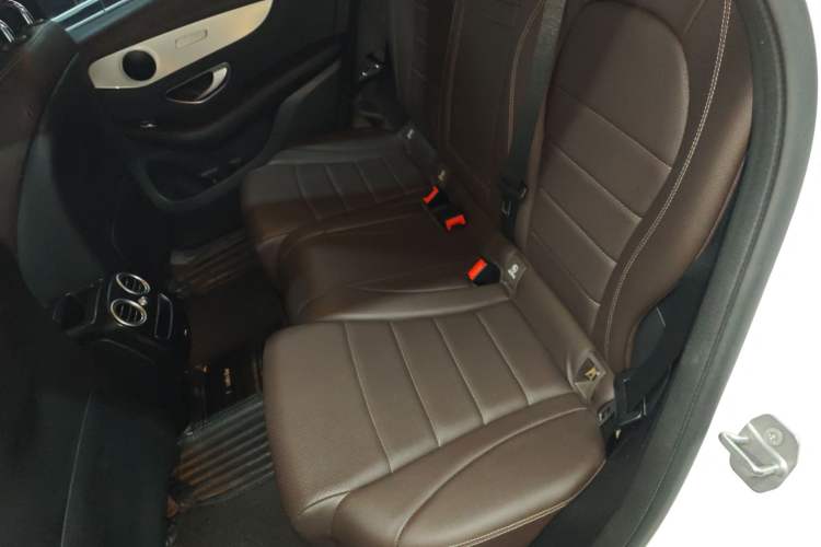 Used Mercedes-Benz GLC 2021 GLC 260 L 4MATIC Dynamic Edition Interior 4