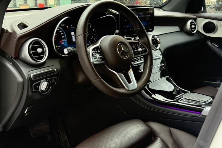 Used Mercedes-Benz GLC 2021 GLC 260 L 4MATIC Dynamic Edition Interior 5