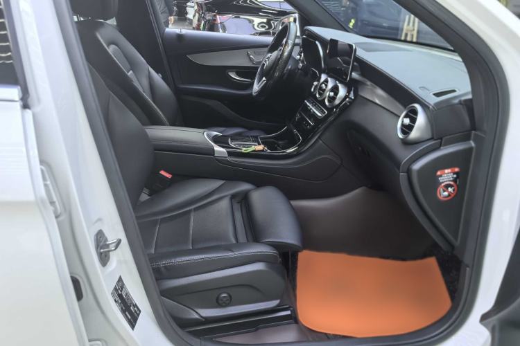 Used Mercedes-Benz GLC 2021 GLC 260 L 4MATIC Dynamic Edition Interior 7