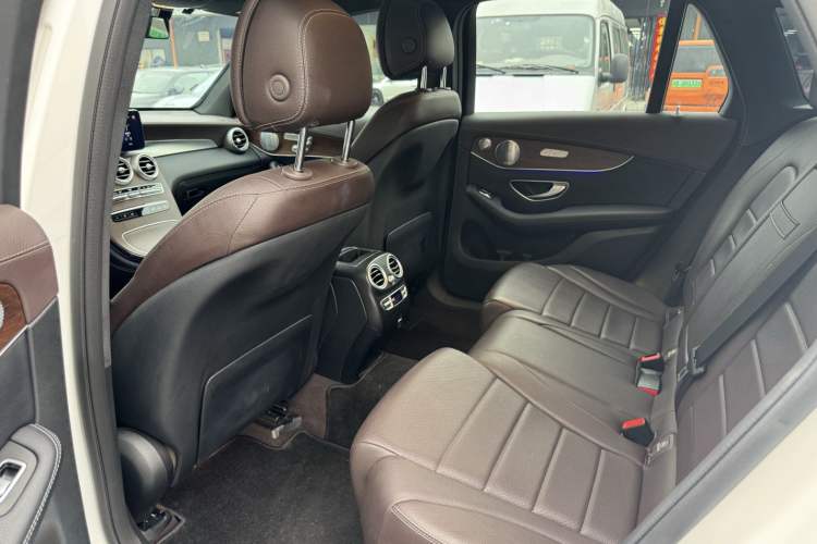 Used Mercedes-Benz GLC 2021 GLC 300 L 4MATIC Dynamic Model Interior 8