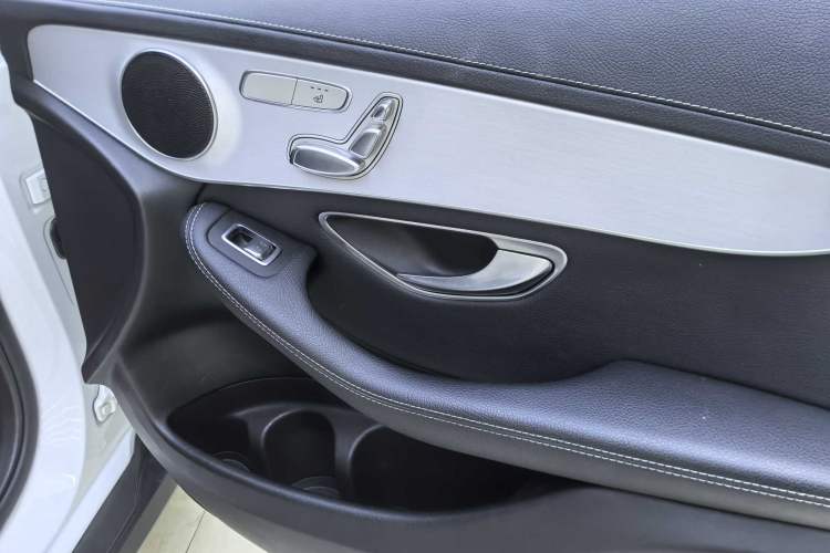 Used Mercedes-Benz GLC 2021 GLC 260 L 4MATIC Dynamic Edition Interior 8