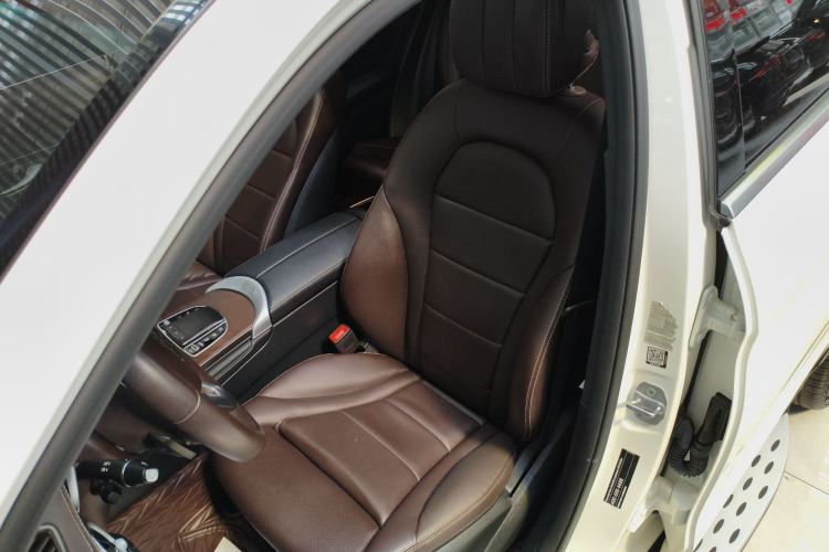 Used Mercedes-Benz GLC 2021 GLC 260 L 4MATIC Luxury Model Left Front Seat