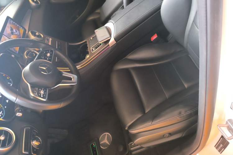 Used Mercedes-Benz GLC 2021 GLC 300 L 4MATIC Dynamic Model Left Front Seat
