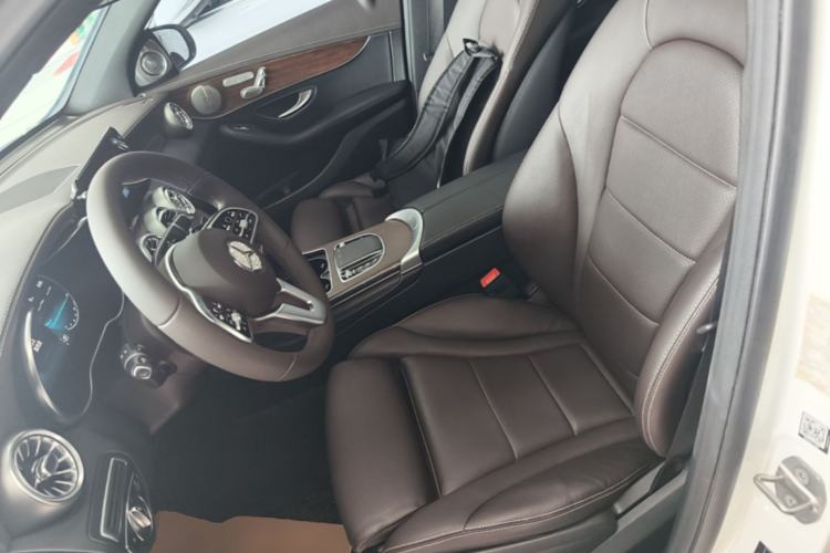 Used Mercedes-Benz GLC 2021 GLC 300 L 4MATIC Dynamic Model Left Front Seat