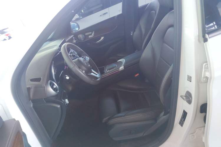 Used Mercedes-Benz GLC 2021 GLC 300 L 4MATIC Dynamic Model Left Front Seat