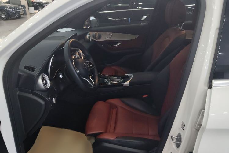 Used Mercedes-Benz GLC 2021 GLC 300 L 4MATIC Dynamic Model Left Front Seat