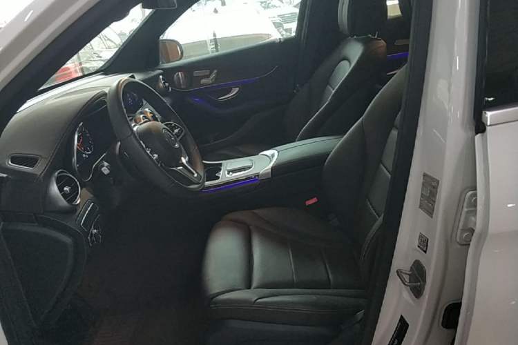 Used Mercedes-Benz GLC 2021 GLC 300 L 4MATIC Dynamic Model Left Front Seat