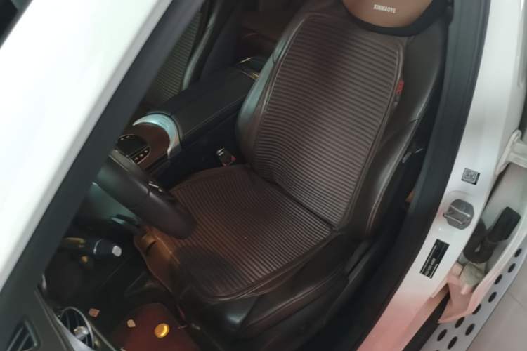 Used Mercedes-Benz GLC 2021 GLC 300 L 4MATIC Dynamic Model Left Front Seat
