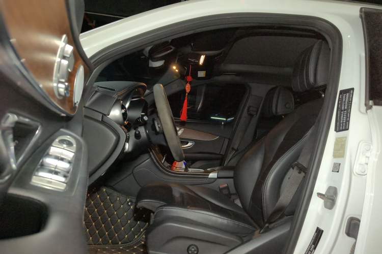 Used Mercedes-Benz GLC 2021 GLC 300 L 4MATIC Dynamic Model Left Front Seat