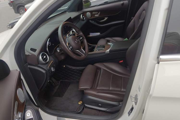 Used Mercedes-Benz GLC 2021 GLC 300 L 4MATIC Dynamic Model Left Front Seat